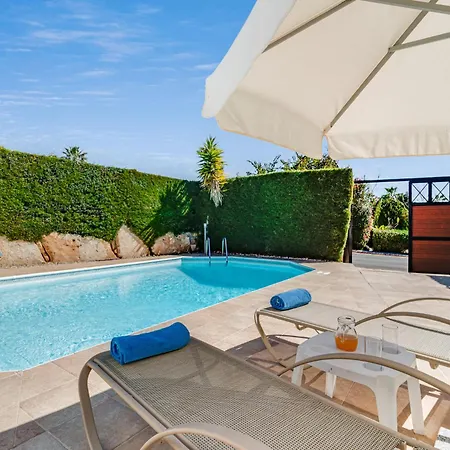 Villa Corallia By Ezoria