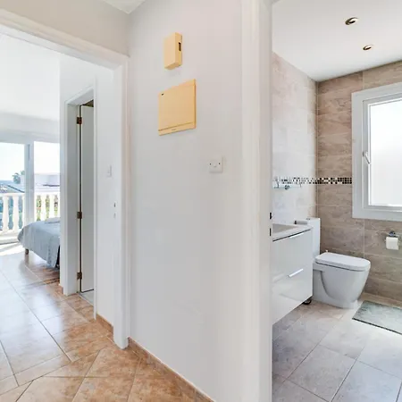 Corallia By Ezoria * Paphos