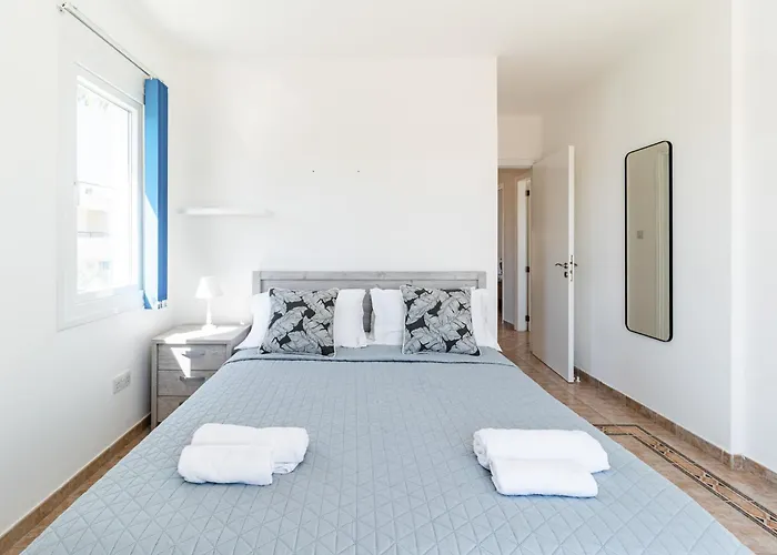 Corallia By Ezoria パ フォス